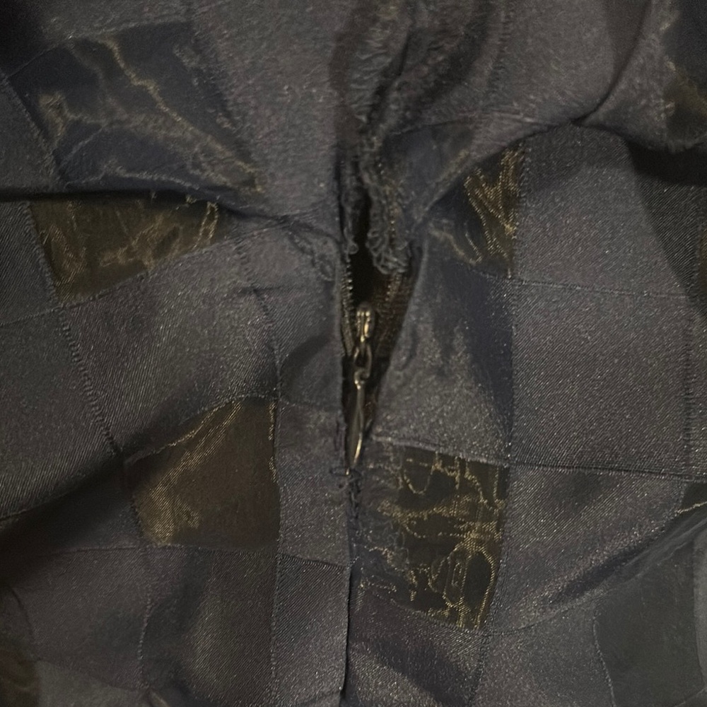 Elegant Blue Ruffled Women's Top - Picture 8 of 13